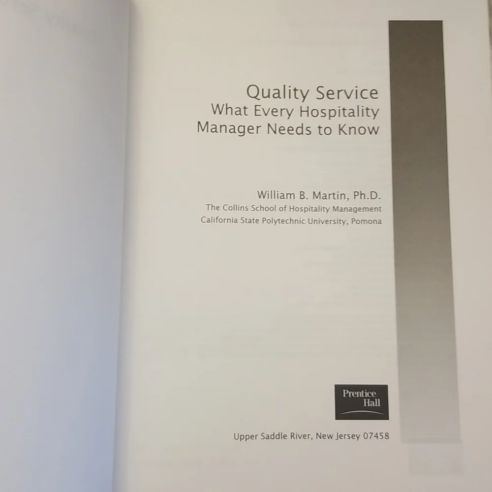 Quality Service book. - Picture 2 of 11